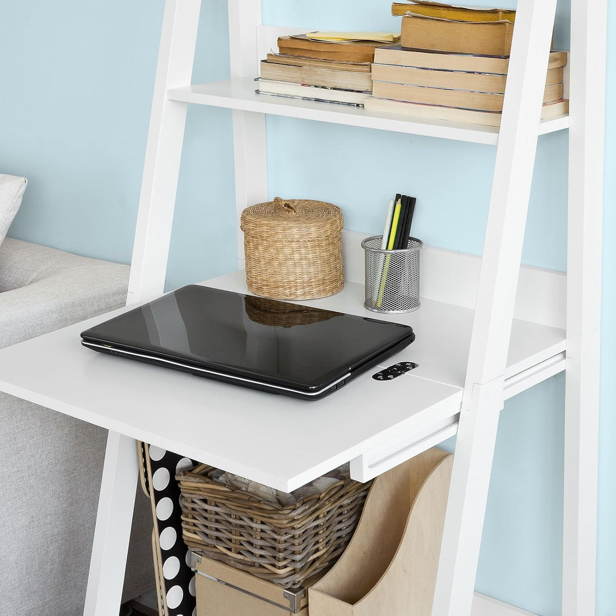 Modern Wood Ladder Bookcase F61273