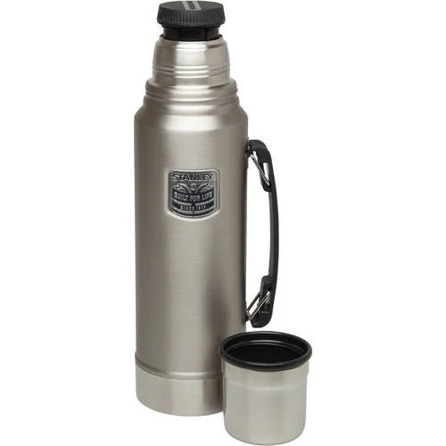 1.1qt Vacuum Bottles N830