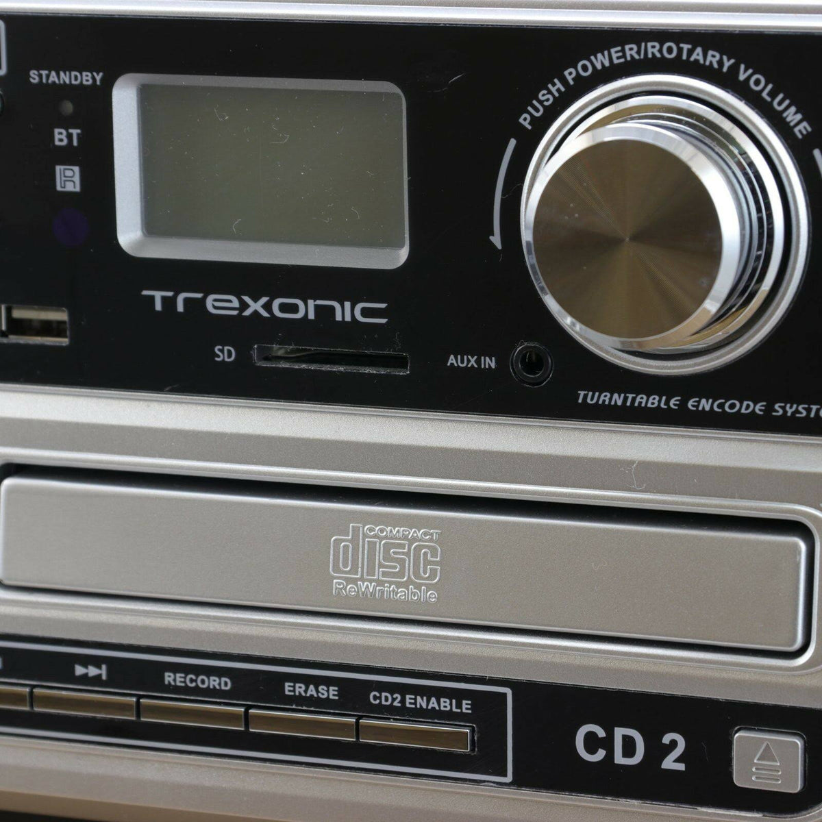 3-Speed Turntable with CD Player, Cassette Player, FM Radio W9837