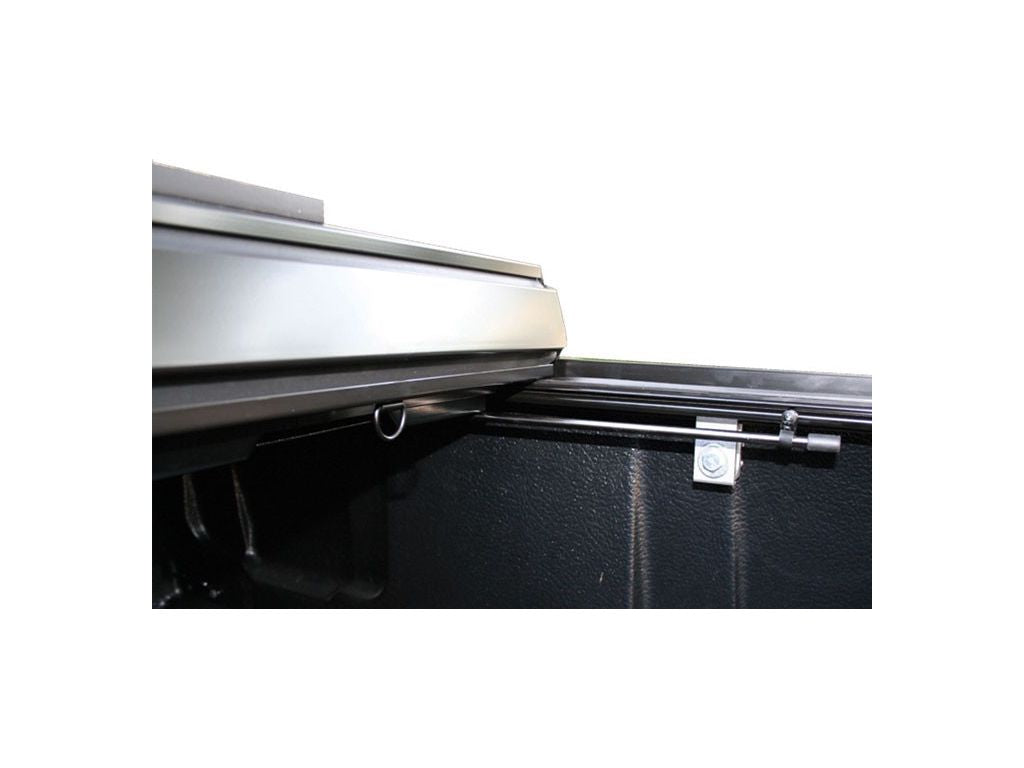 Hard Folding Truck Bed Tonneau Cover O974652